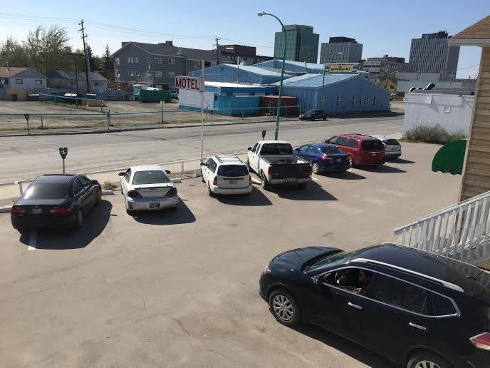 Northern Lites Motel Yellowknife Exterior foto